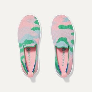 ROTHYS pink camo the kids sneaker